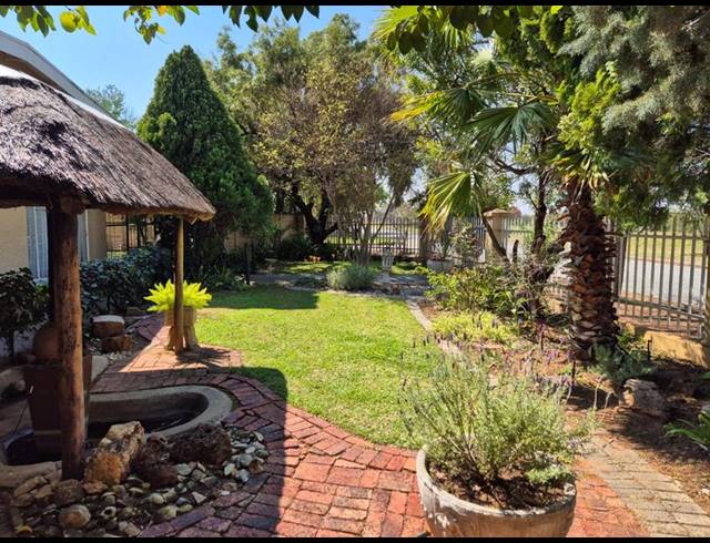 4 BEDROOM HOUSE FOR SALE IN MEYERHOF